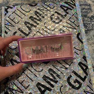 Glamnetic Virgo lashes